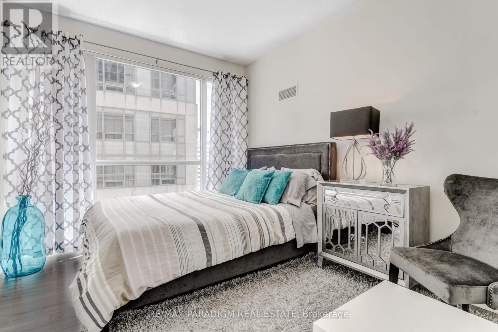 1702 - 352 Front Street W, Toronto, Ontario  M5V 1B5 - Photo 17 - C12564356