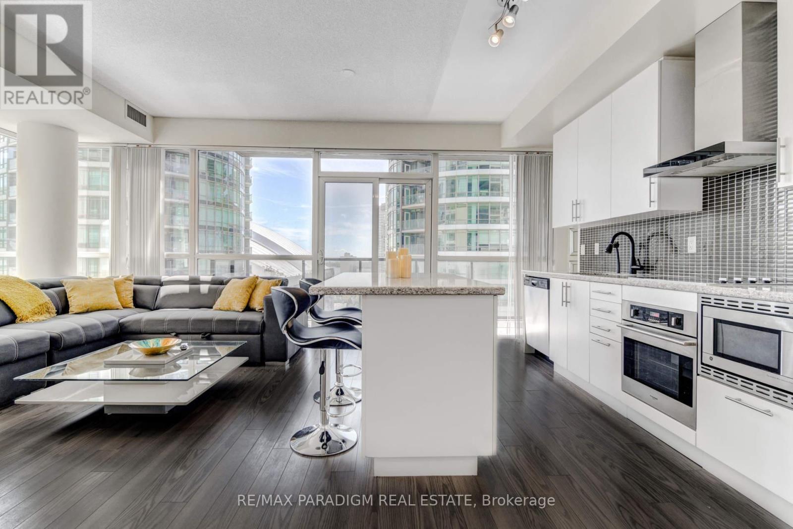 1702 - 352 Front Street W, Toronto, Ontario  M5V 1B5 - Photo 8 - C12564356