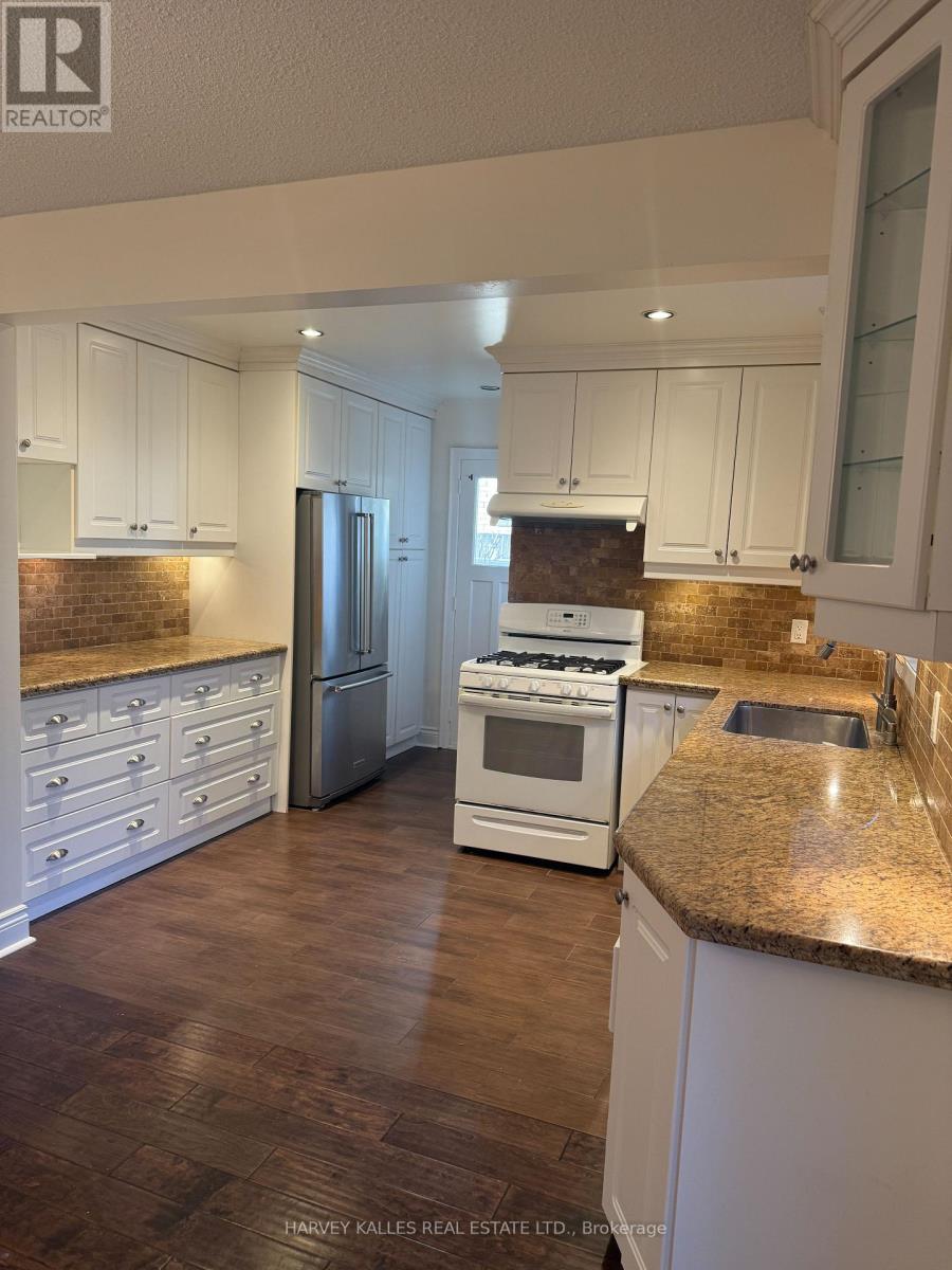 62 Dersingham Crescent, Markham, Ontario  L3T 4E8 - Photo 6 - N12562662