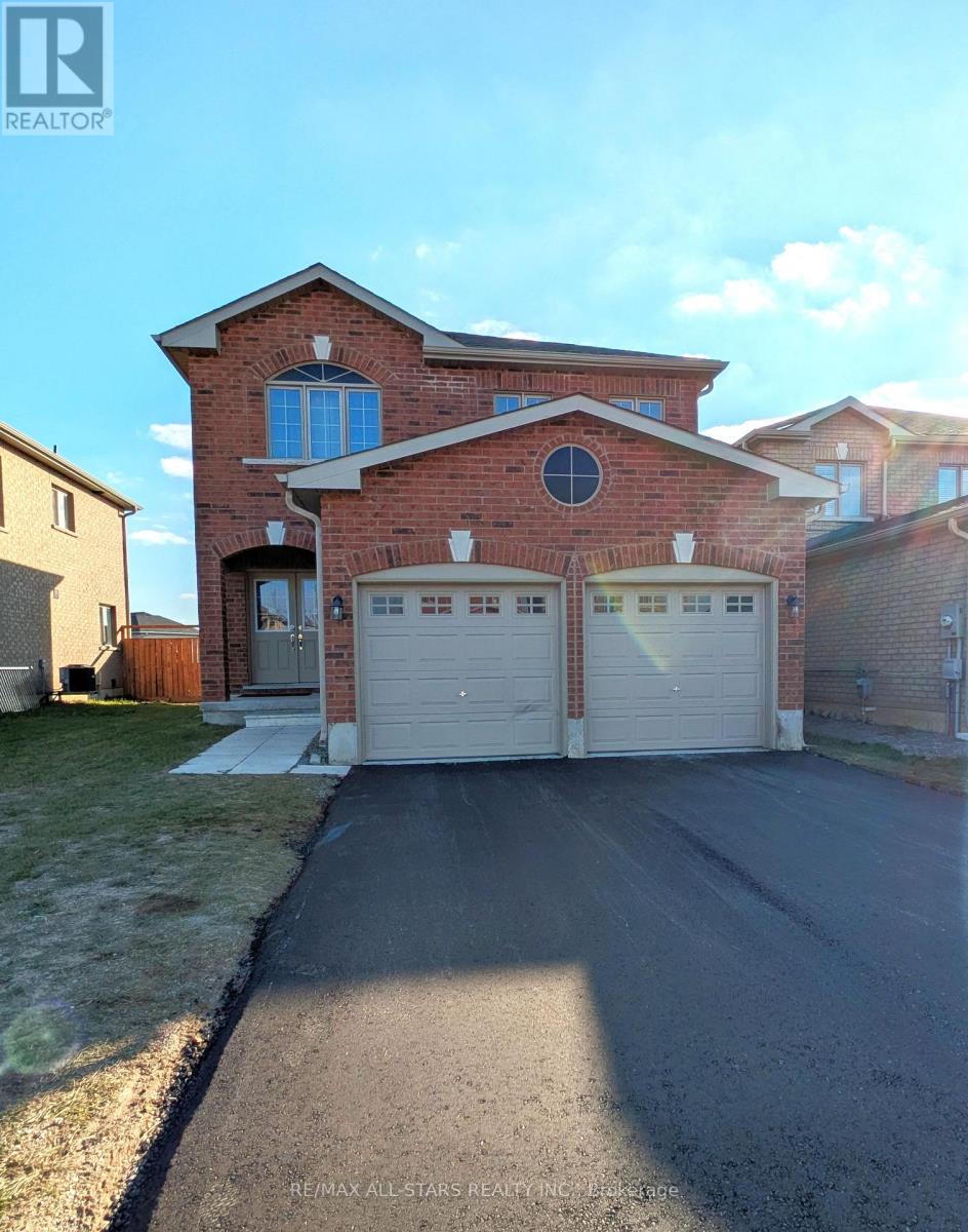 44 Carew Boulevard, Kawartha Lakes, Ontario  K9V 4R1 - Photo 2 - X12529870