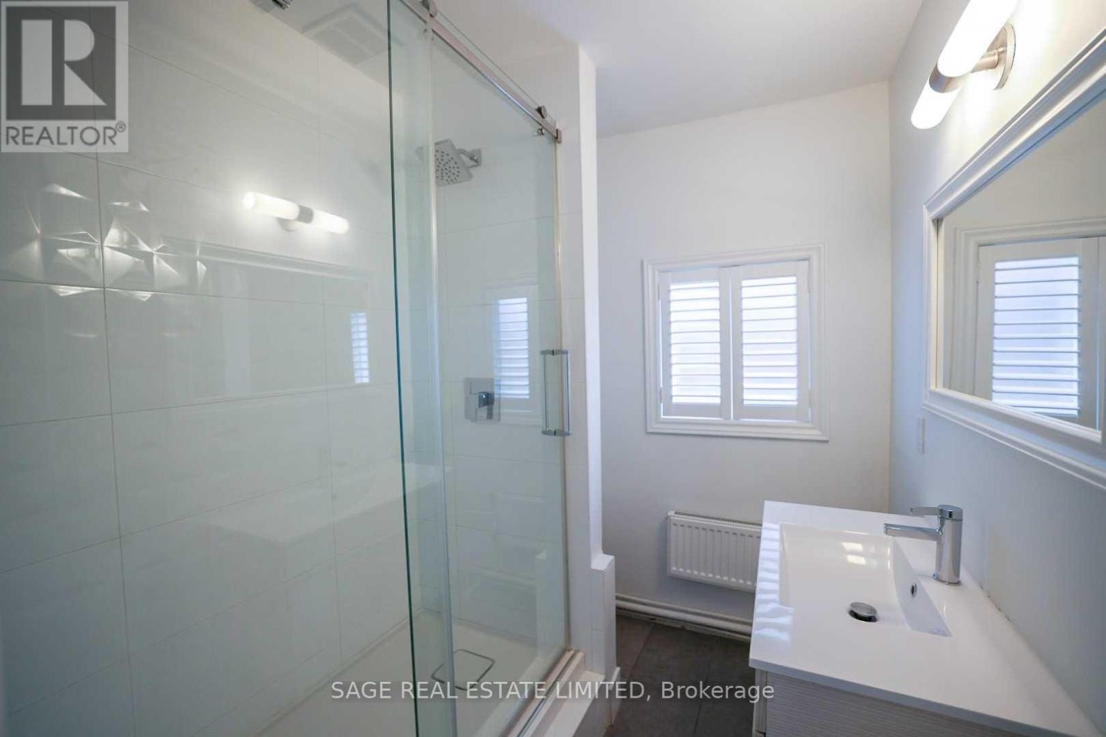 1b - 8 Brookmount Road, Toronto, Ontario  M4L 3N1 - Photo 11 - E12564270