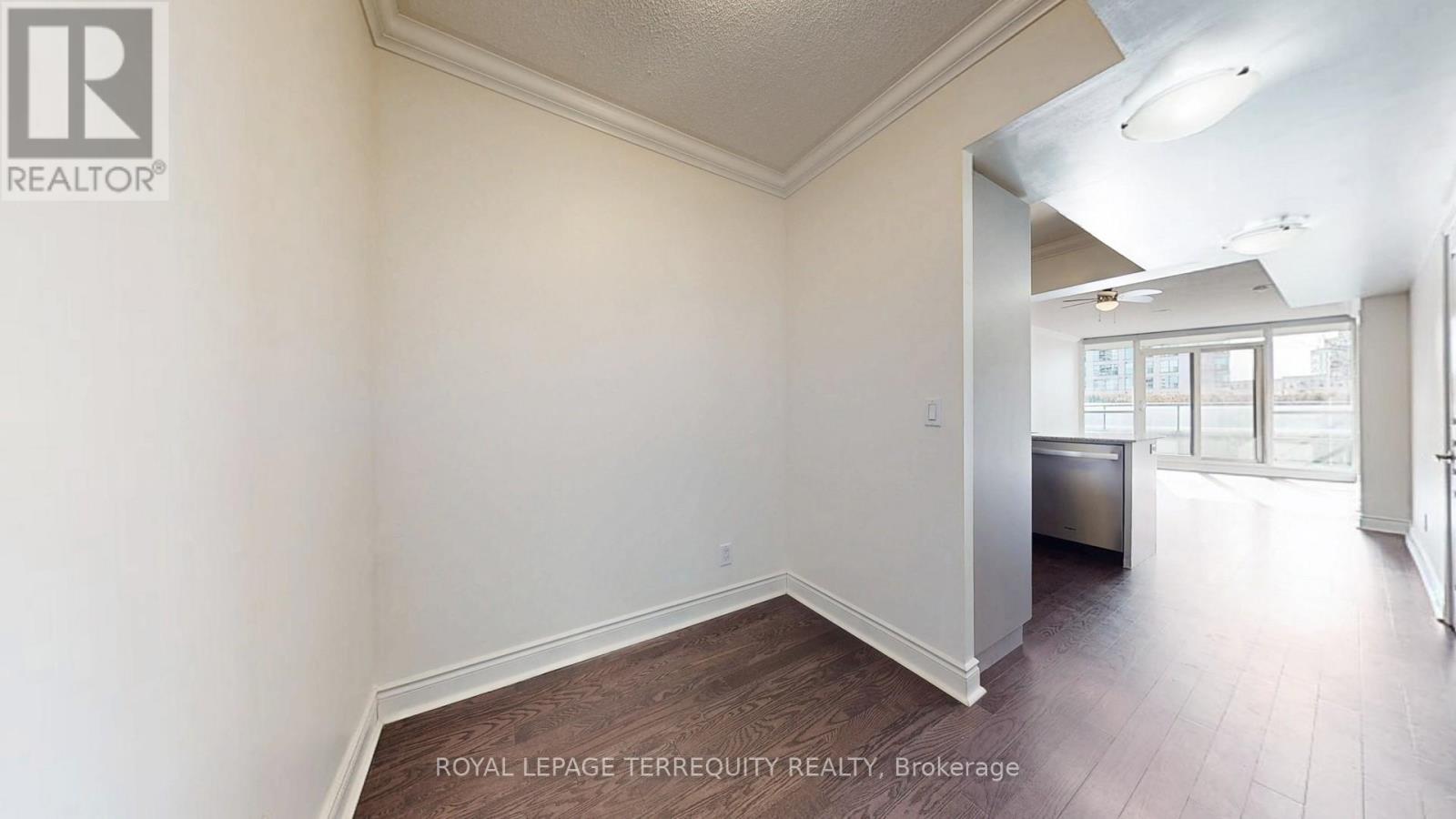 401 - 2240 Lake Shore Boulevard W, Toronto, Ontario  M8V 0B1 - Photo 13 - W12481196