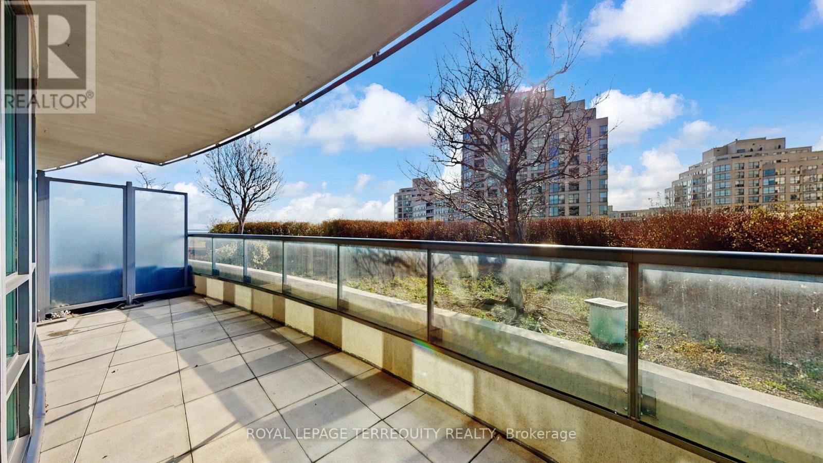 401 - 2240 Lake Shore Boulevard W, Toronto, Ontario  M8V 0B1 - Photo 20 - W12481196