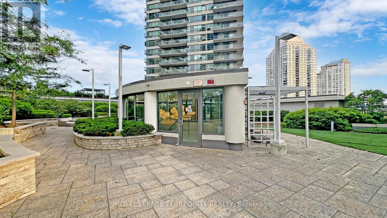 401 - 2240 Lake Shore Boulevard W, Toronto, Ontario  M8V 0B1 - Photo 39 - W12481196