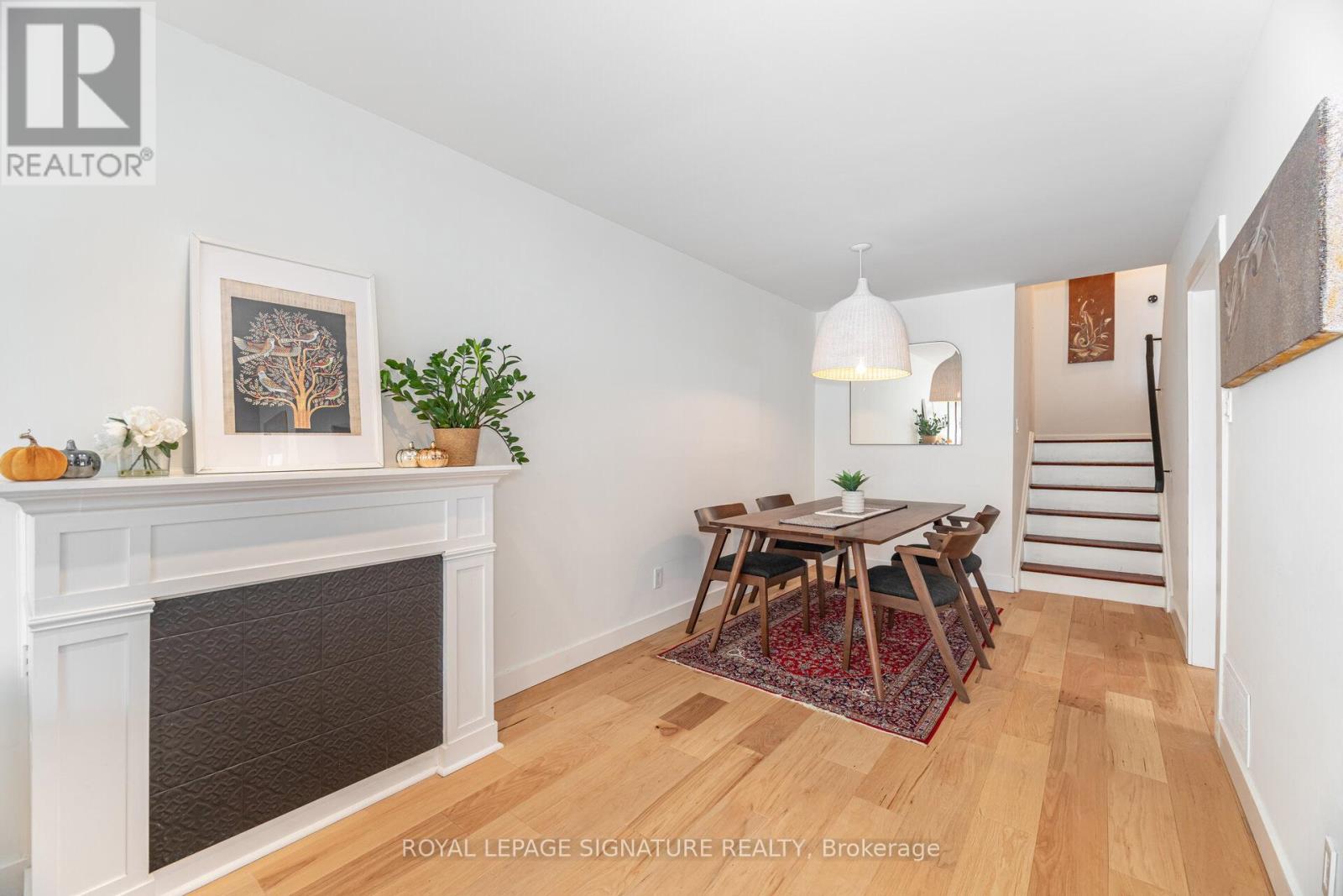 2431 Padstow Crescent, Mississauga, Ontario  L5J 2G2 - Photo 10 - W12562742