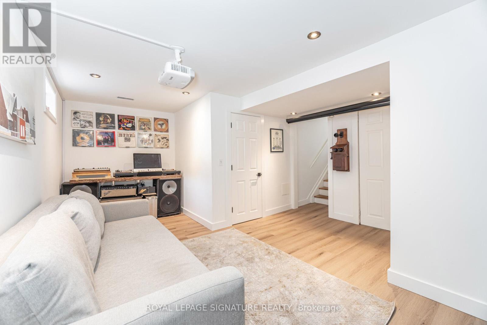 2431 Padstow Crescent, Mississauga, Ontario  L5J 2G2 - Photo 21 - W12562742