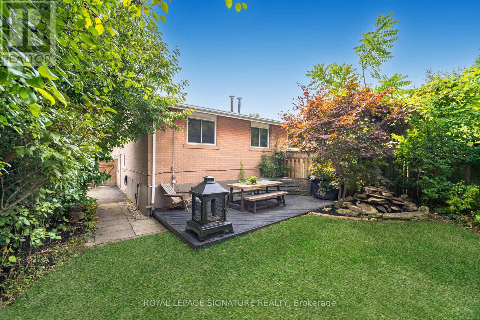 2431 Padstow Crescent, Mississauga, Ontario  L5J 2G2 - Photo 30 - W12562742