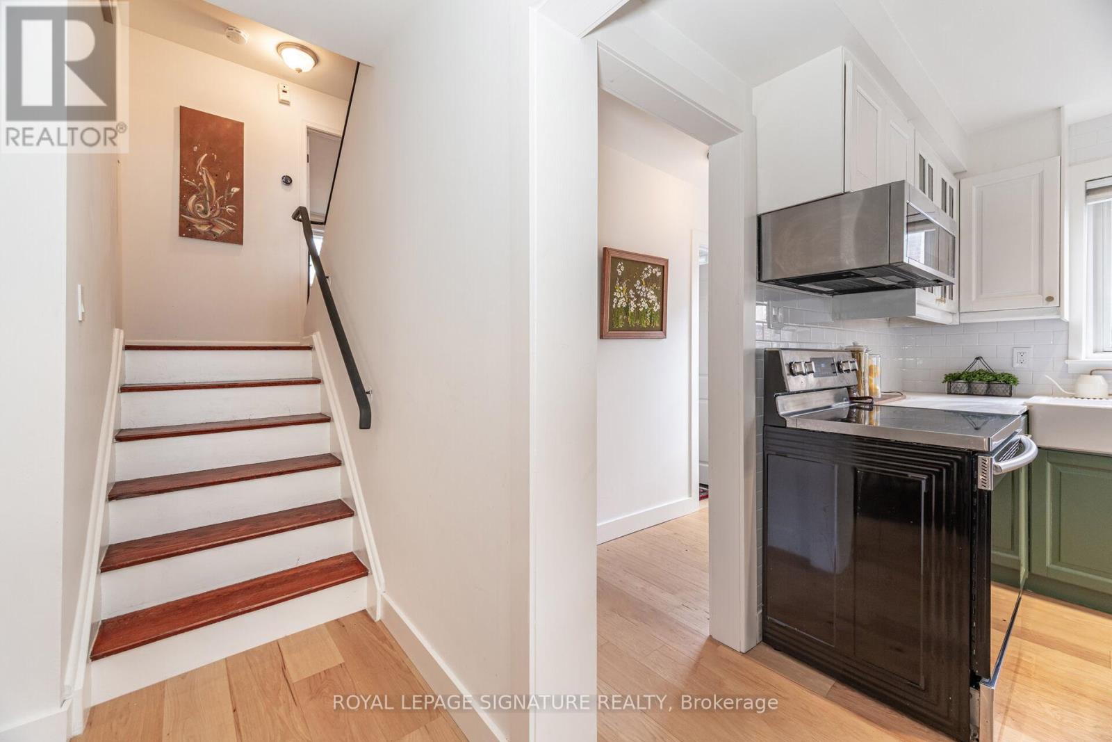 2431 Padstow Crescent, Mississauga, Ontario  L5J 2G2 - Photo 12 - W12562742