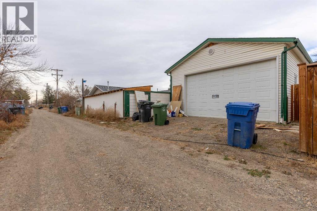 1001 19a Avenue, Coaldale, Alberta  T1M 1A7 - Photo 43 - A2269640
