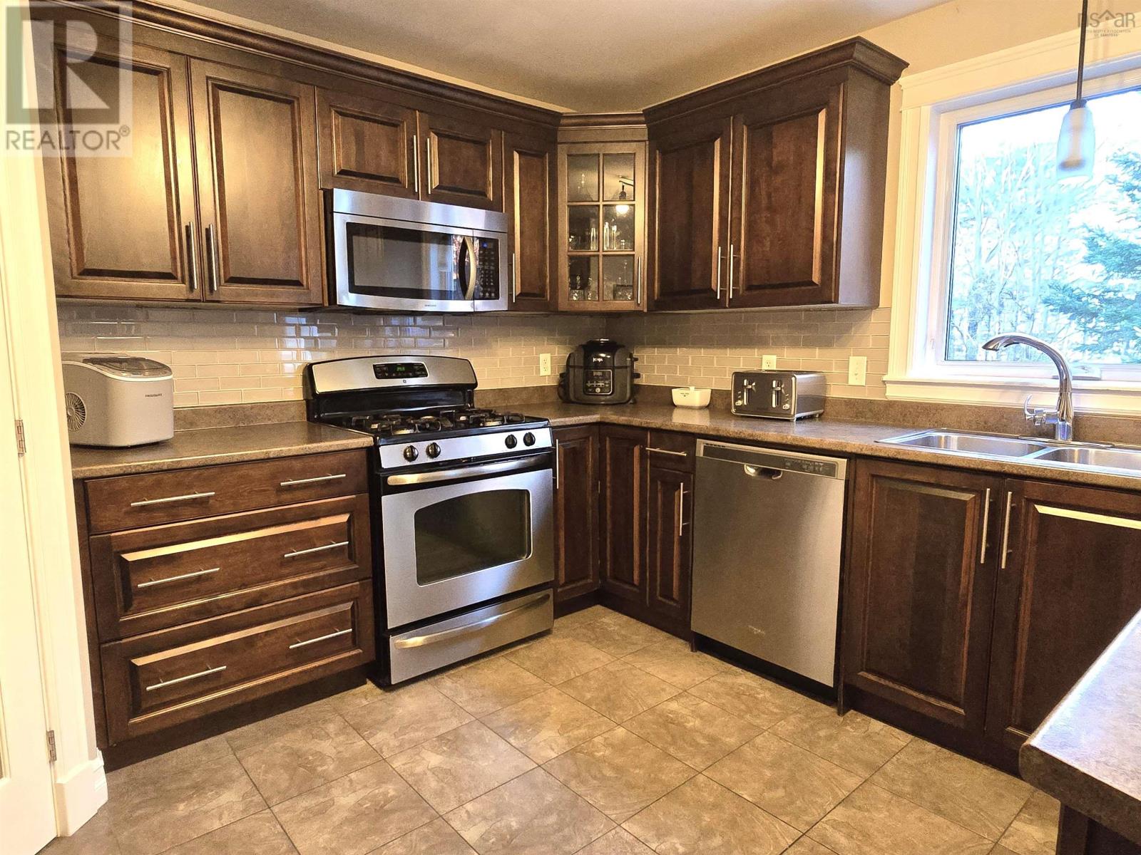 52 Viridian Drive, Dartmouth, Nova Scotia  B3A 0B7 - Photo 8 - 202528157