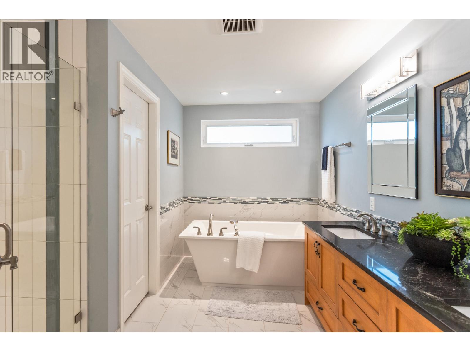 11300 Galleon Court, Richmond, British Columbia  V7E 4L3 - Photo 18 - R3064394