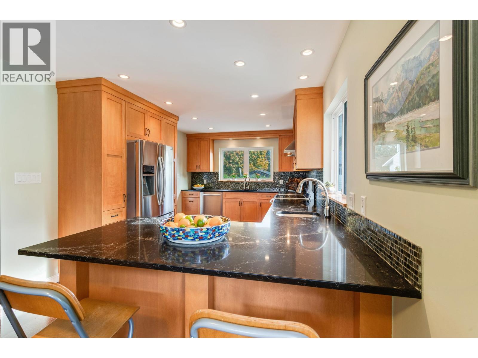 11300 Galleon Court, Richmond, British Columbia  V7E 4L3 - Photo 8 - R3064394