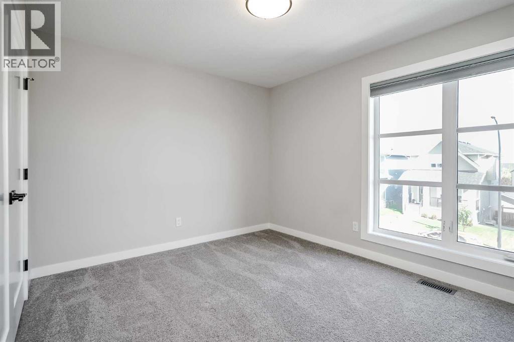 28 Willow Street, Cochrane, Alberta  T4C 2V3 - Photo 24 - A2271292