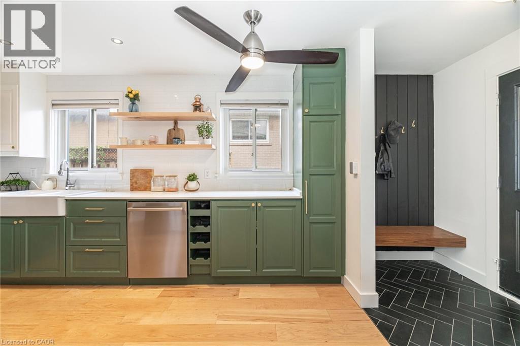 2431 Padstow Crescent, Mississauga, Ontario  L5J 2G2 - Photo 3 - 40789452