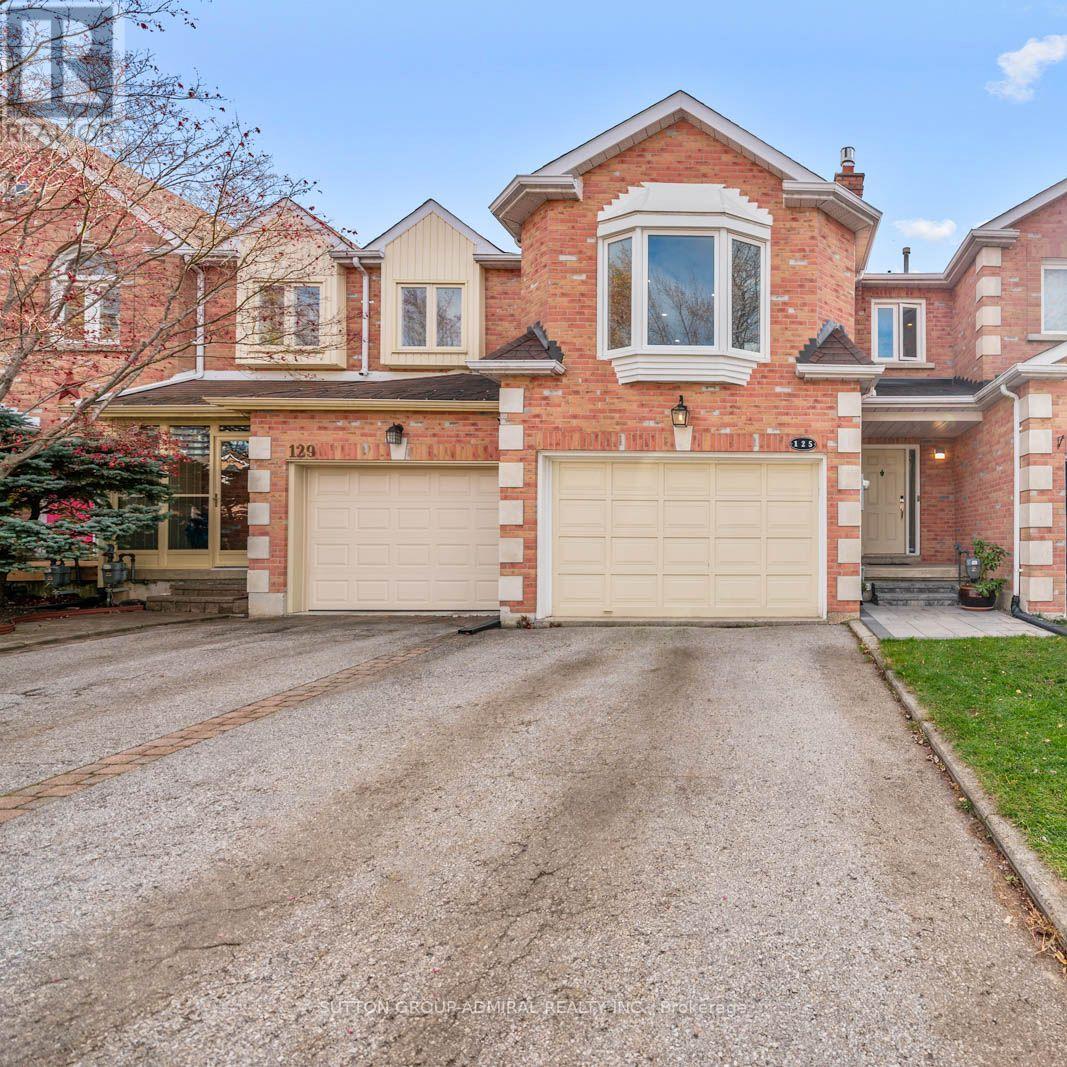 125 THORNWAY AVENUE, Vaughan, Ontario