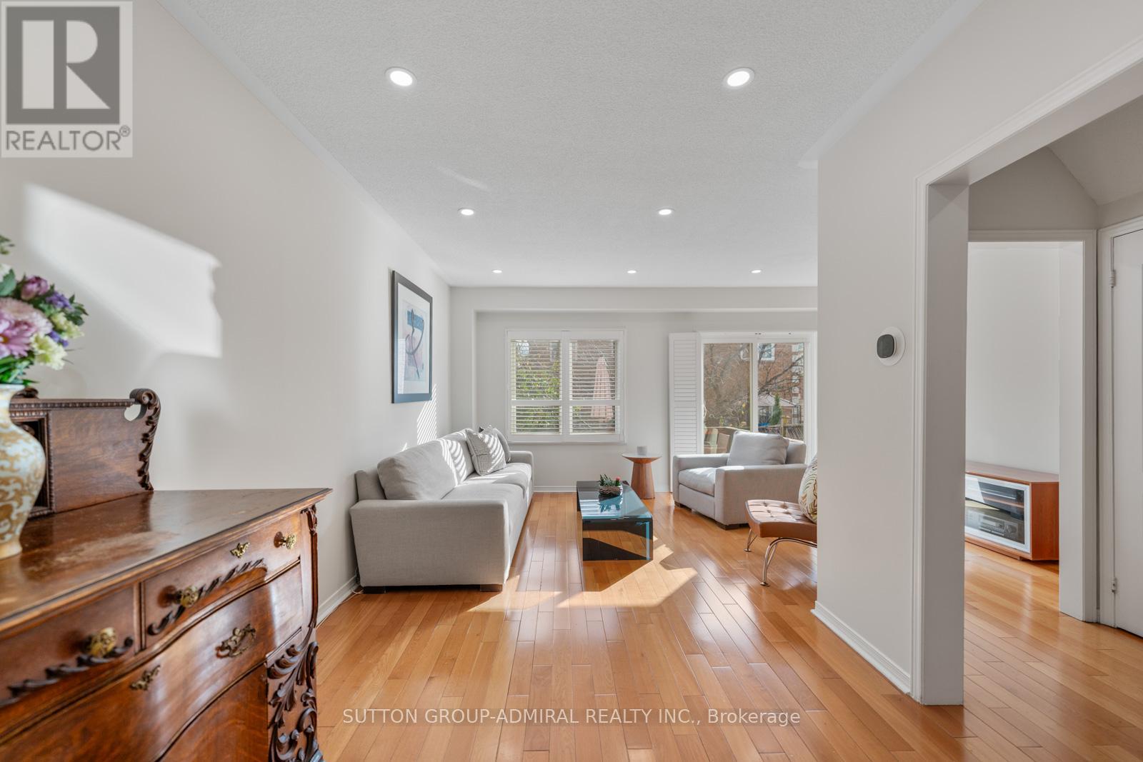 125 Thornway Avenue, Vaughan, Ontario  L4J 7Z3 - Photo 13 - N12564262