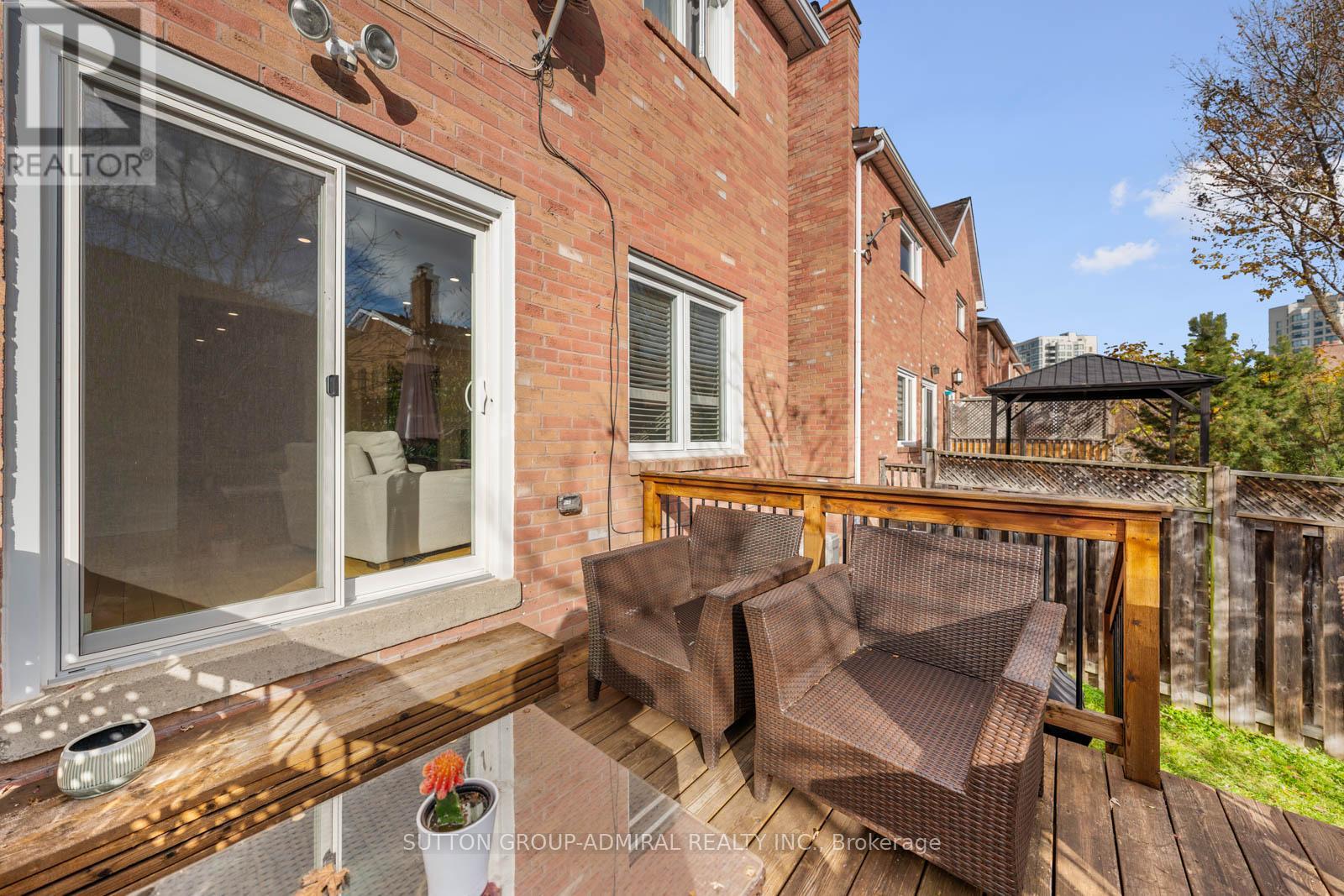 125 Thornway Avenue, Vaughan, Ontario  L4J 7Z3 - Photo 32 - N12564262