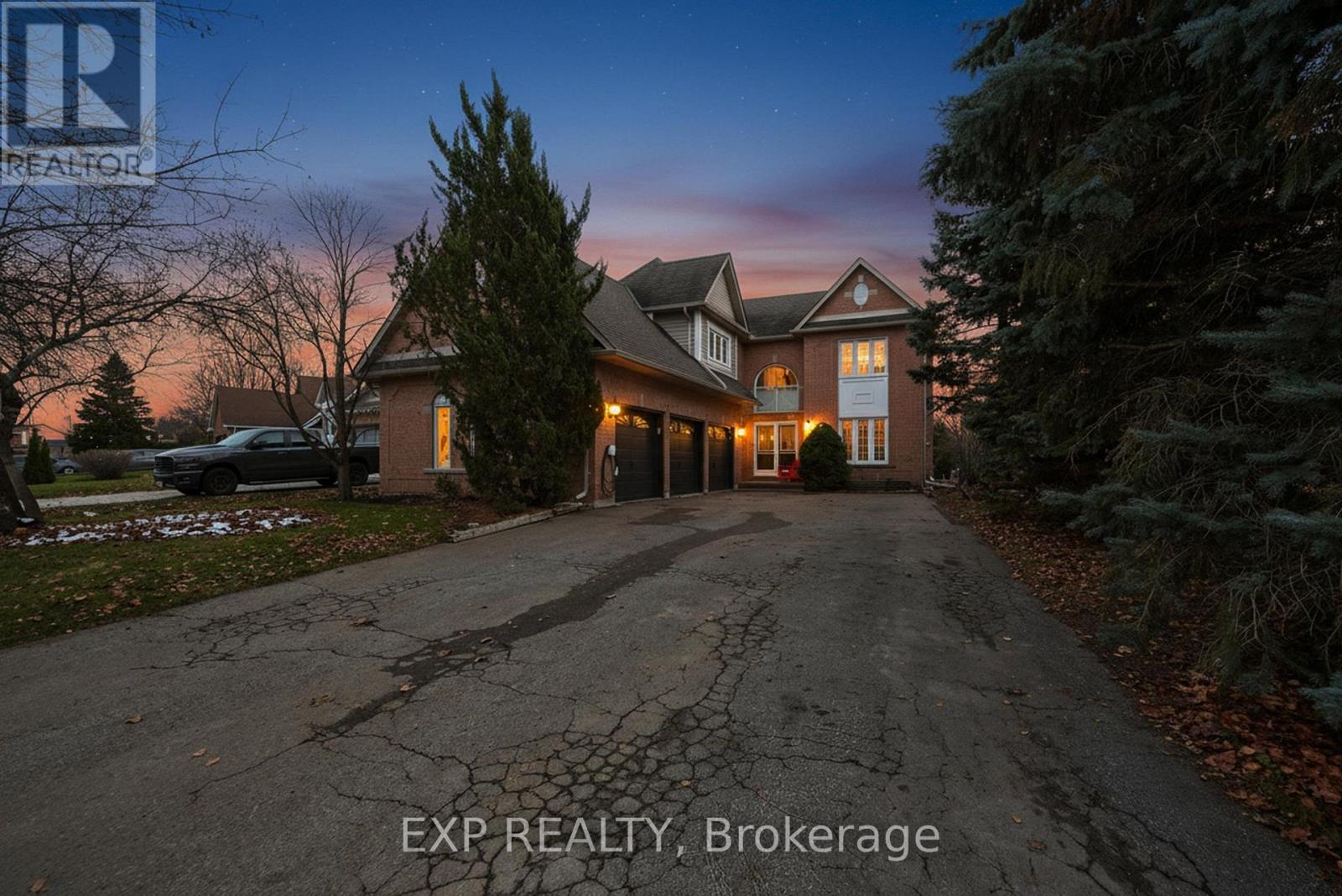 27 FONTAINE DRIVE, Georgina, Ontario