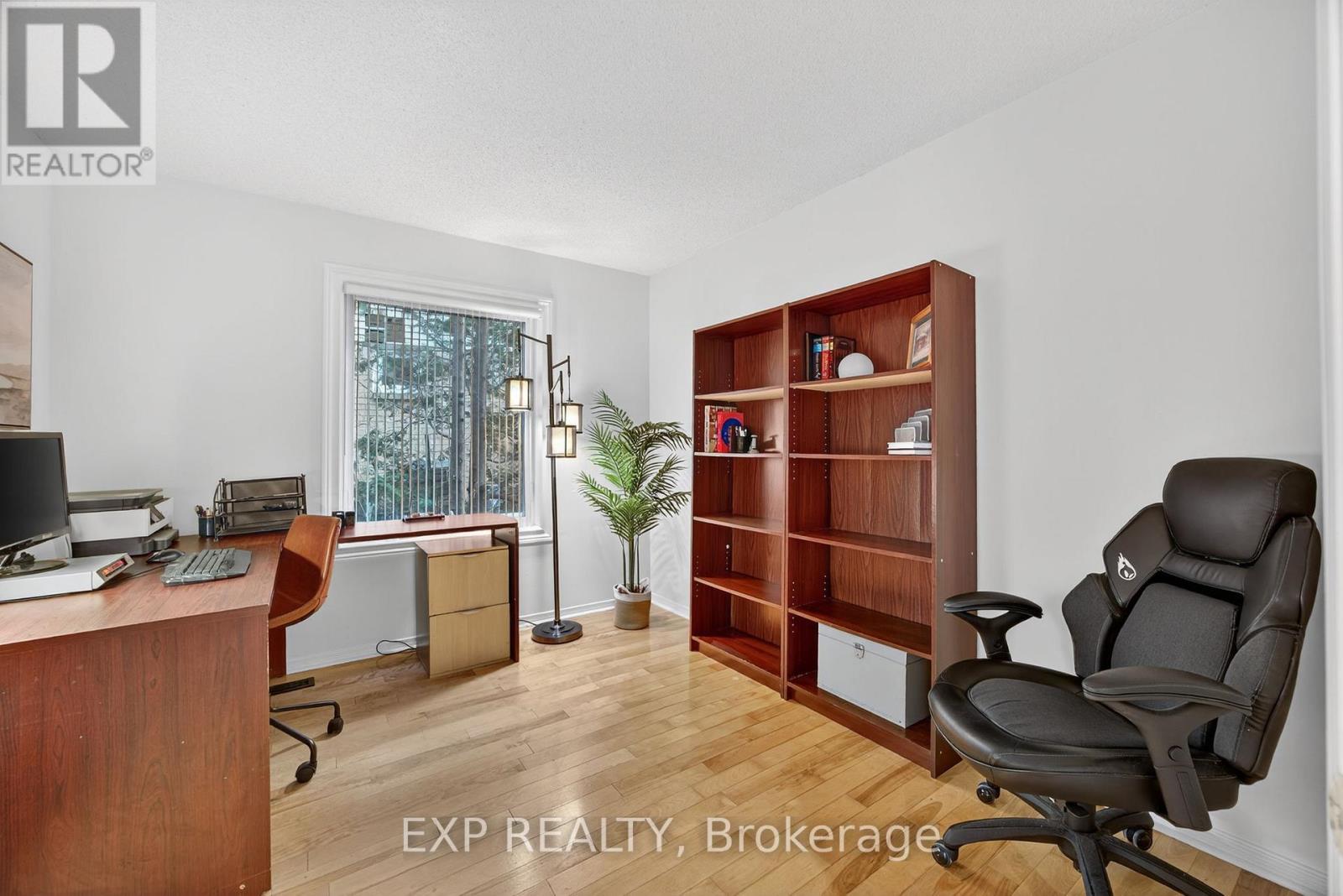 27 Fontaine Drive, Georgina, Ontario  L4P 3N9 - Photo 15 - N12564264