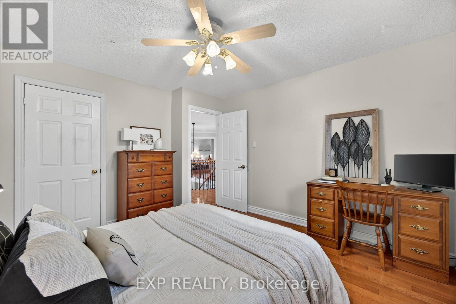 27 Fontaine Drive, Georgina, Ontario  L4P 3N9 - Photo 26 - N12564264