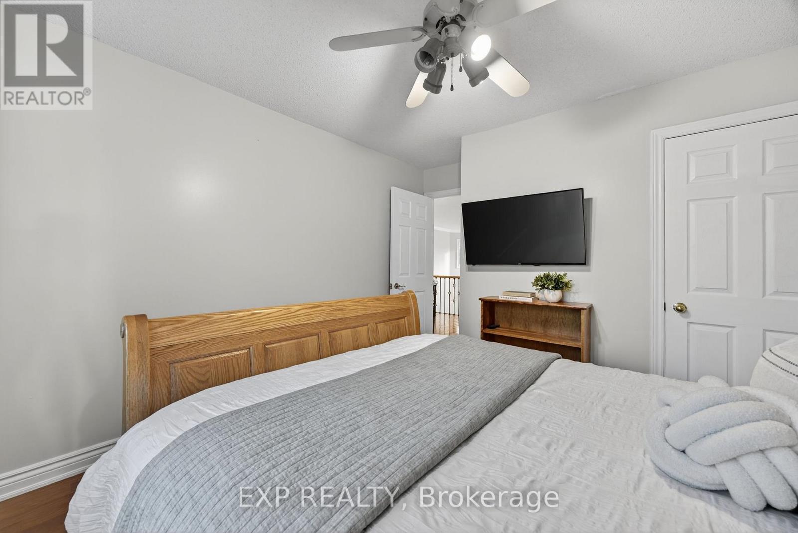 27 Fontaine Drive, Georgina, Ontario  L4P 3N9 - Photo 28 - N12564264