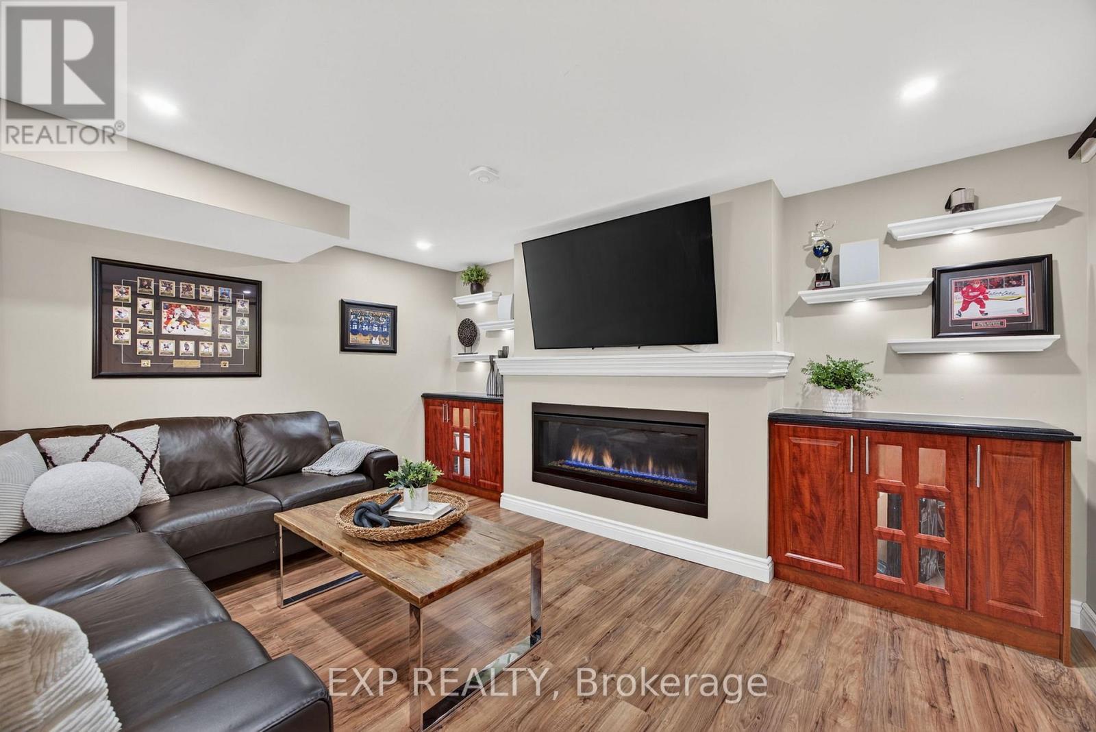 27 Fontaine Drive, Georgina, Ontario  L4P 3N9 - Photo 37 - N12564264