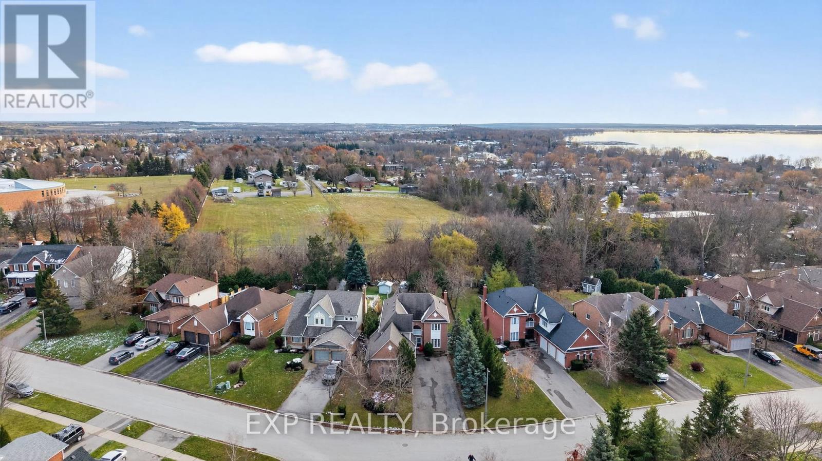 27 Fontaine Drive, Georgina, Ontario  L4P 3N9 - Photo 48 - N12564264