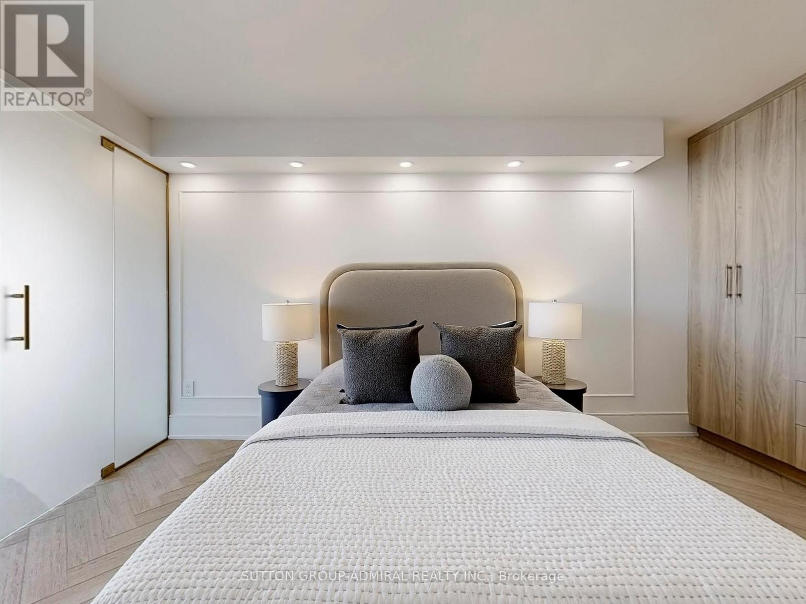 704 - 1 Clark Avenue W, Vaughan, Ontario  L4J 7Y6 - Photo 31 - N12564318