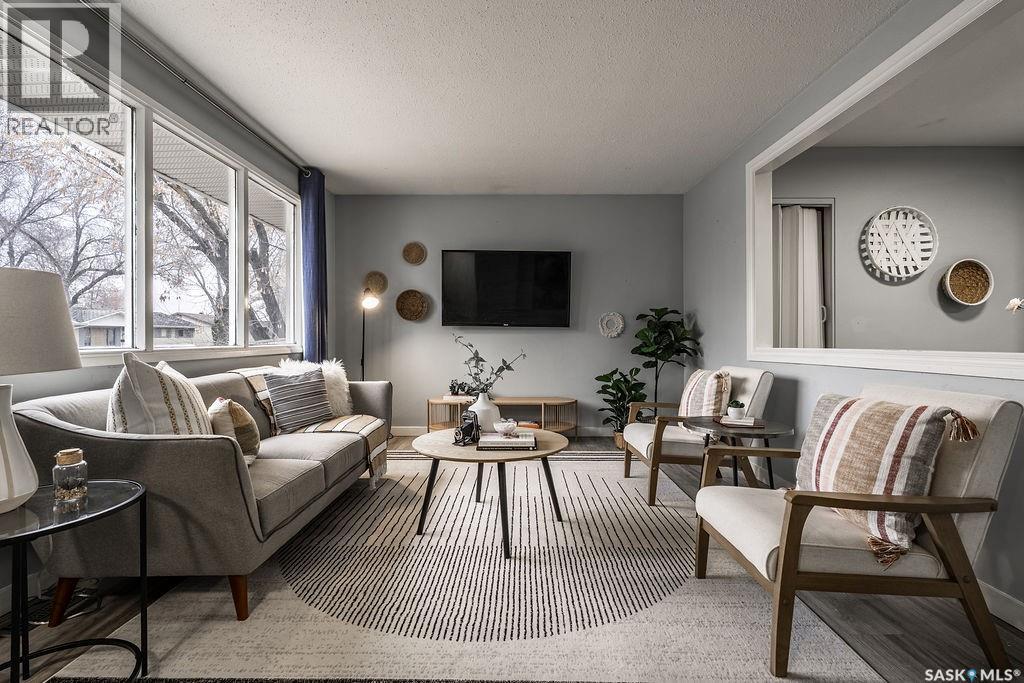 124 Mcmaster Crescent, Saskatoon, Saskatchewan  S7H 4E2 - Photo 3 - SK024458