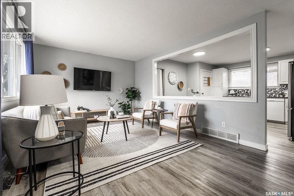 124 Mcmaster Crescent, Saskatoon, Saskatchewan  S7H 4E2 - Photo 4 - SK024458