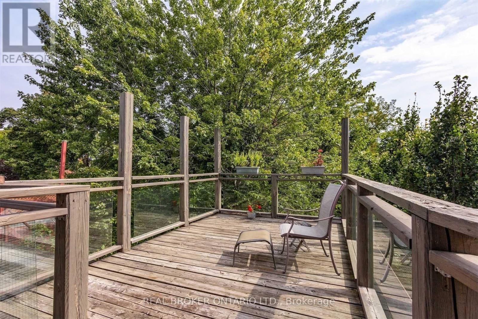 499 Palmerston Boulevard, Toronto, Ontario M6G 2P2 - Photo 13 - C12352193