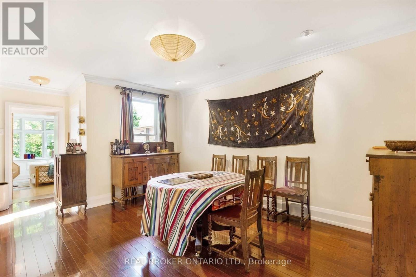 499 Palmerston Boulevard, Toronto, Ontario M6G 2P2 - Photo 4 - C12352193