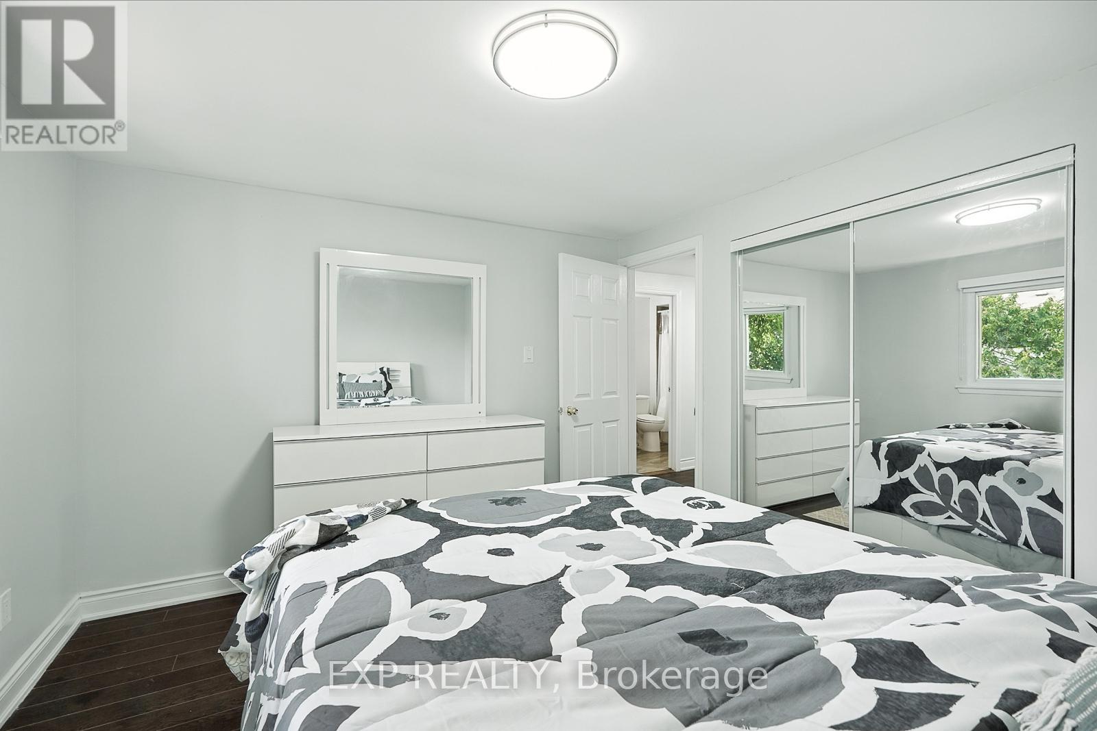 387 Archdekin Drive, Brampton, Ontario  L6V 3E9 - Photo 19 - W12564292