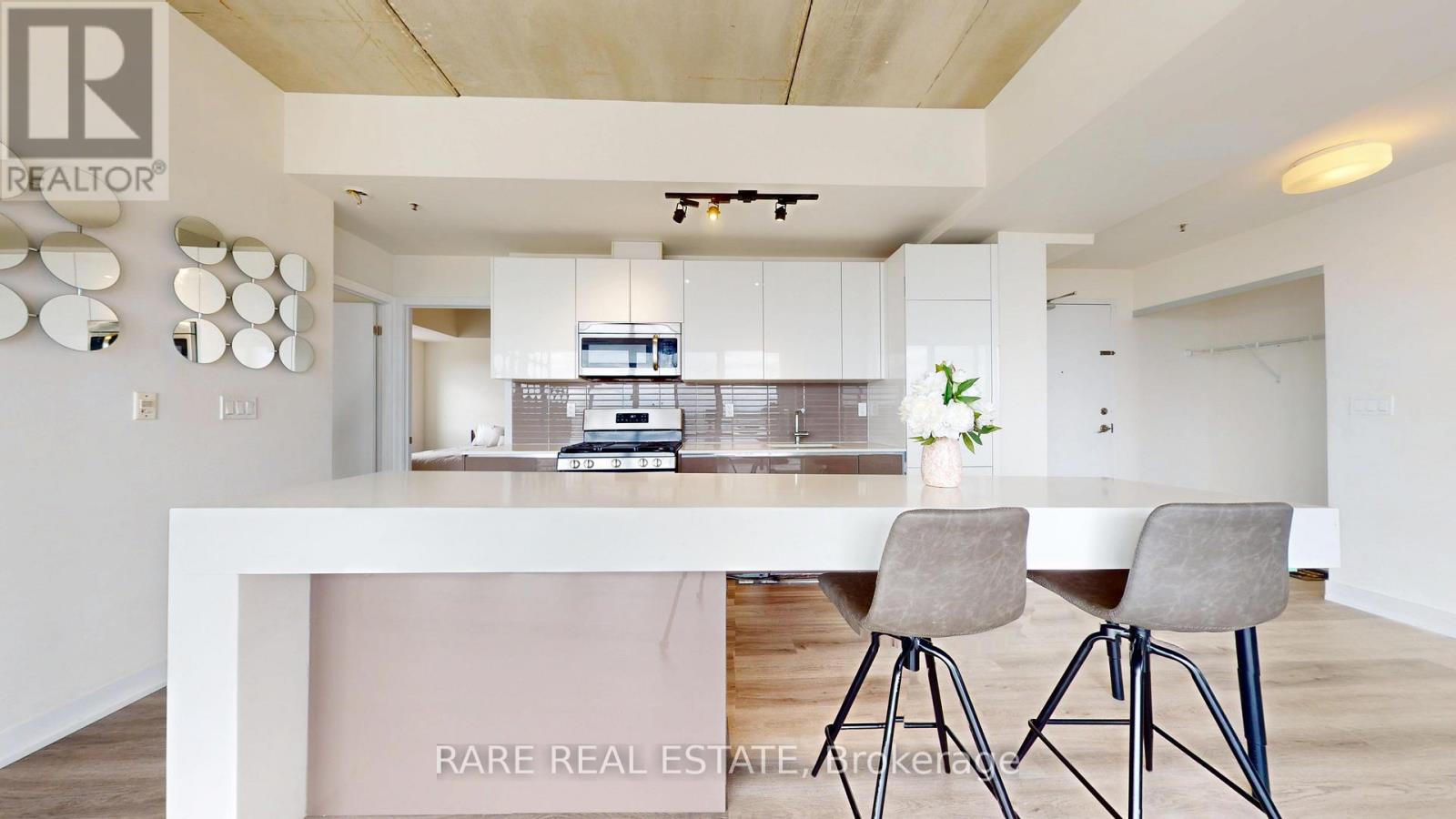 501 - 51 Lady Bank Road, Toronto, Ontario  M8Z 0C9 - Photo 10 - W12564322