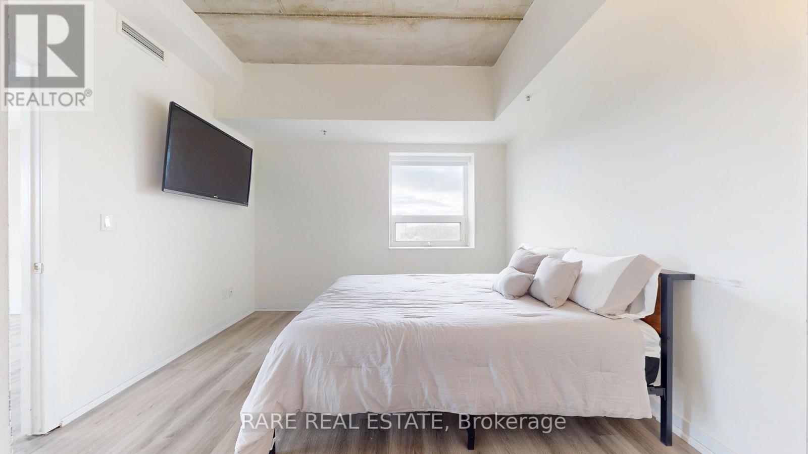 501 - 51 Lady Bank Road, Toronto, Ontario  M8Z 0C9 - Photo 12 - W12564322