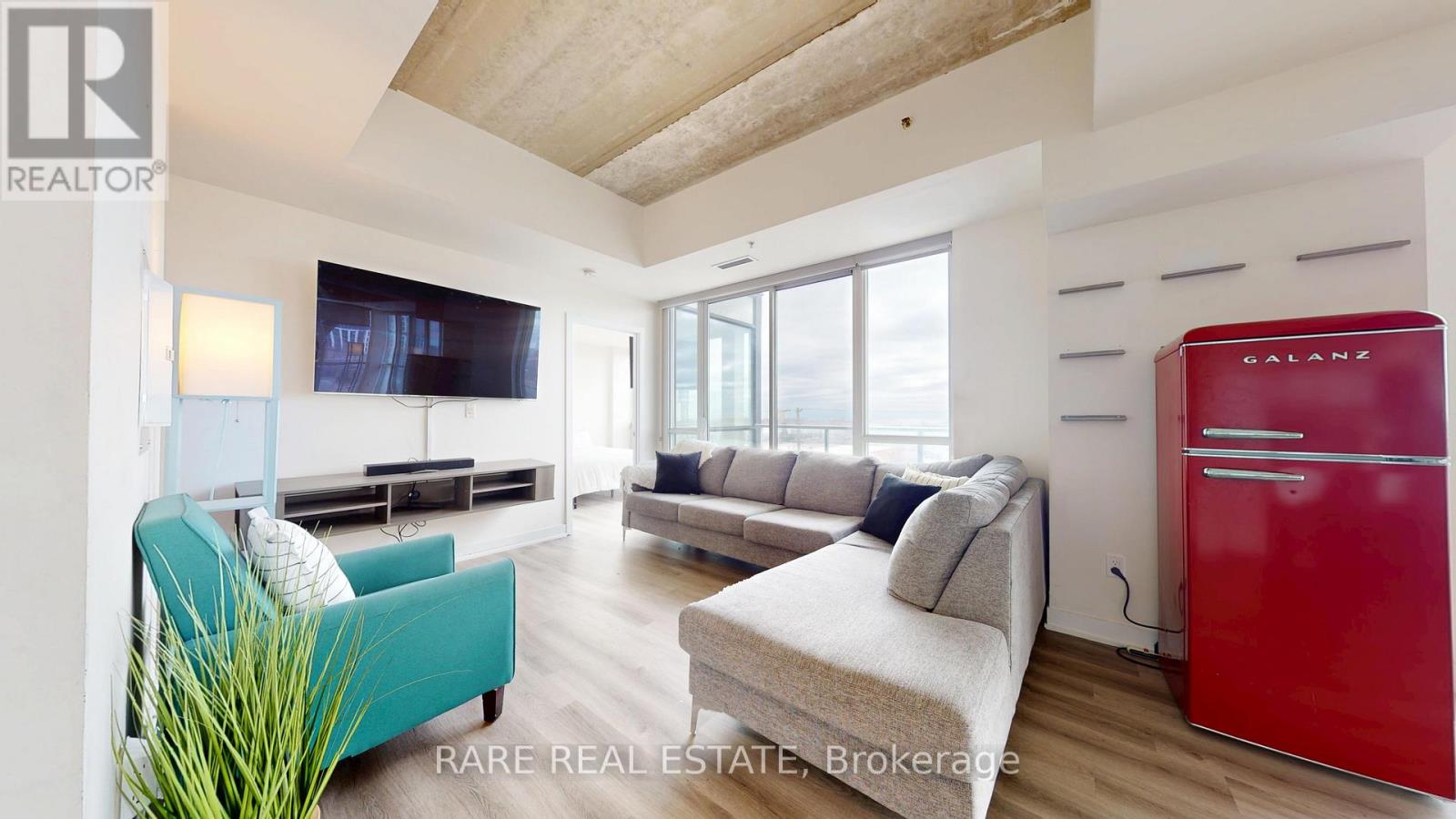 501 - 51 Lady Bank Road, Toronto, Ontario  M8Z 0C9 - Photo 18 - W12564322