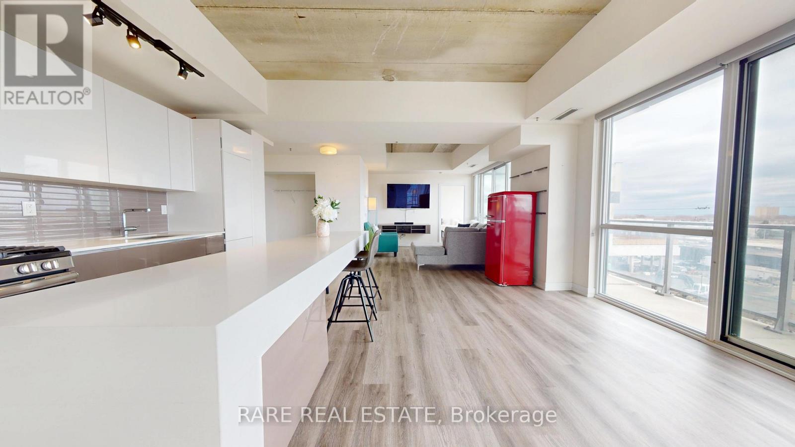 501 - 51 Lady Bank Road, Toronto, Ontario  M8Z 0C9 - Photo 7 - W12564322