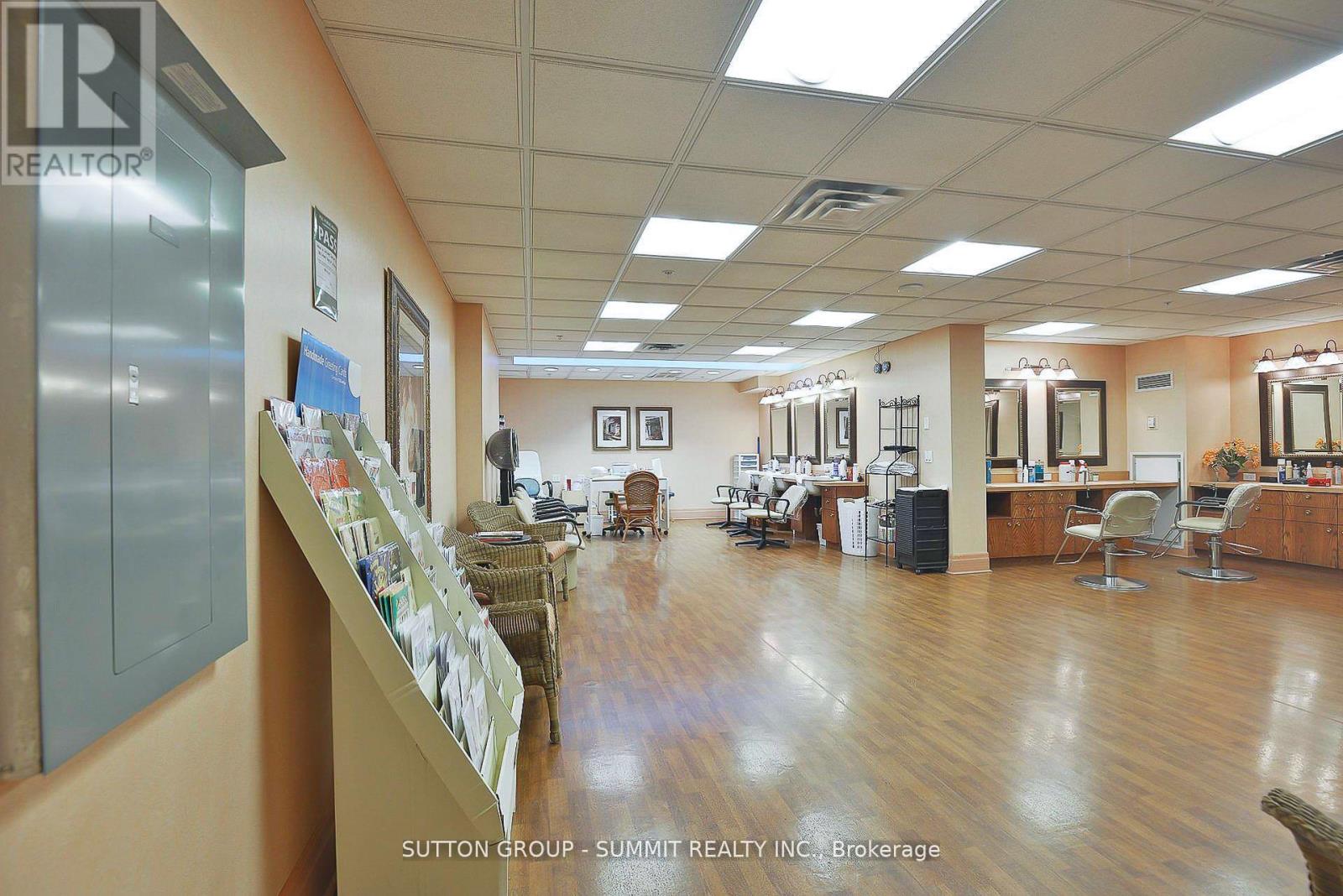 107 - 350 Princess Royal Drive, Mississauga, Ontario  L5B 4N1 - Photo 34 - W12564336