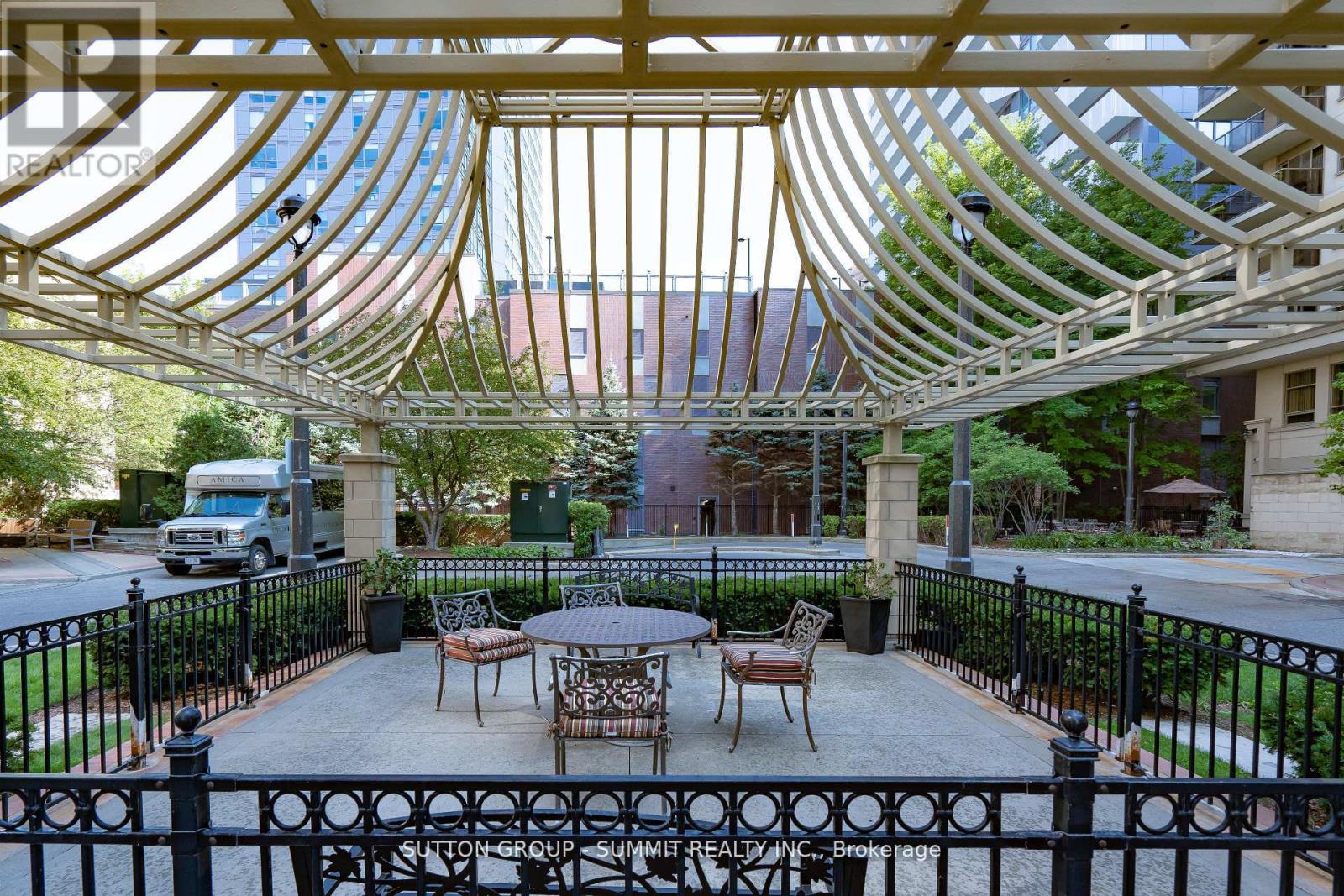 107 - 350 Princess Royal Drive, Mississauga, Ontario  L5B 4N1 - Photo 5 - W12564336