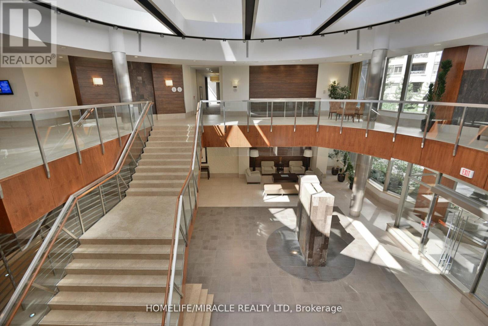 807 - 3880 Duke Of York Boulevard, Mississauga, Ontario  L5B 4M7 - Photo 24 - W12564342