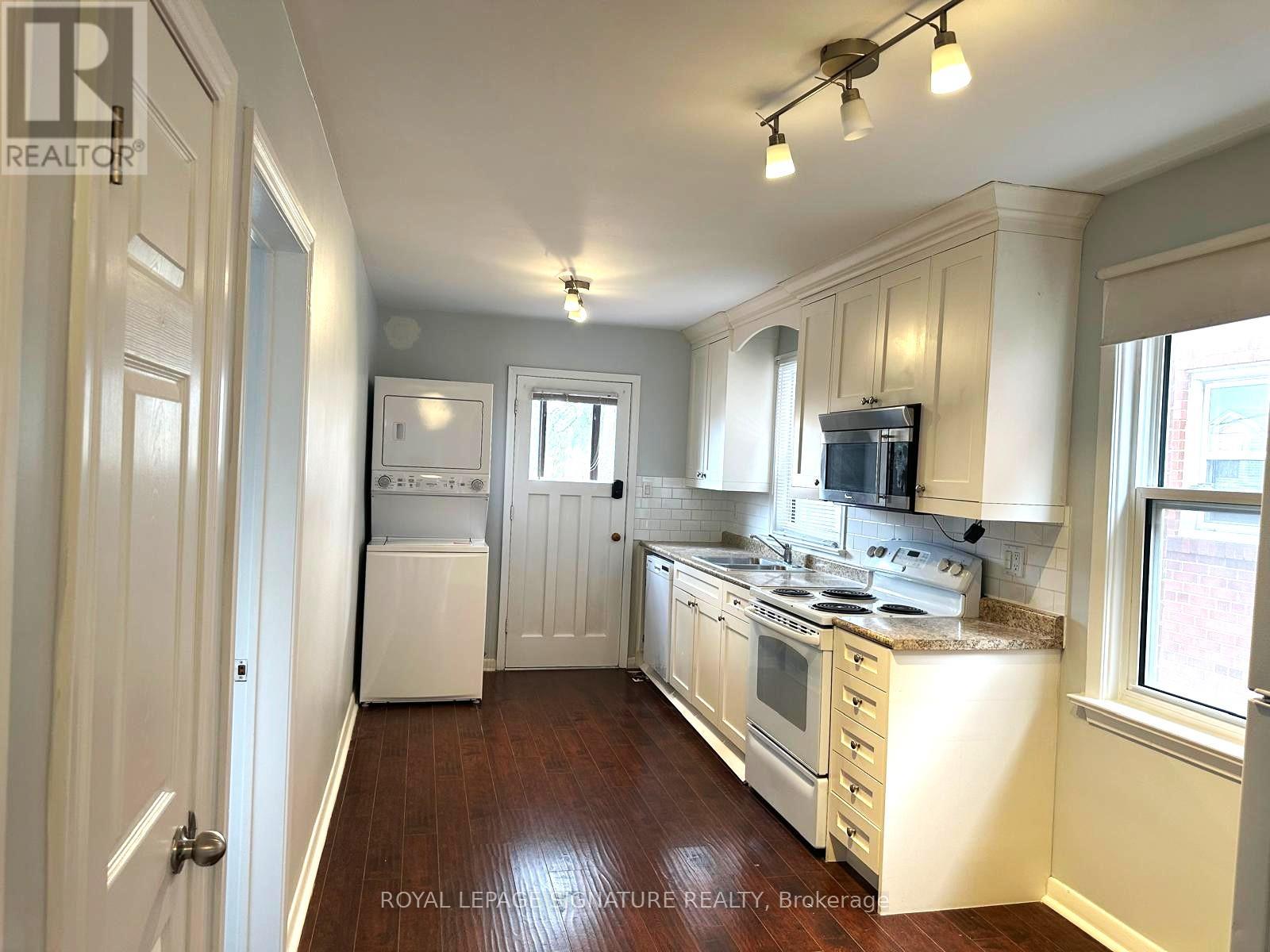 13 Wesley Street, Toronto, Ontario  M8Y 2W4 - Photo 10 - W12564344