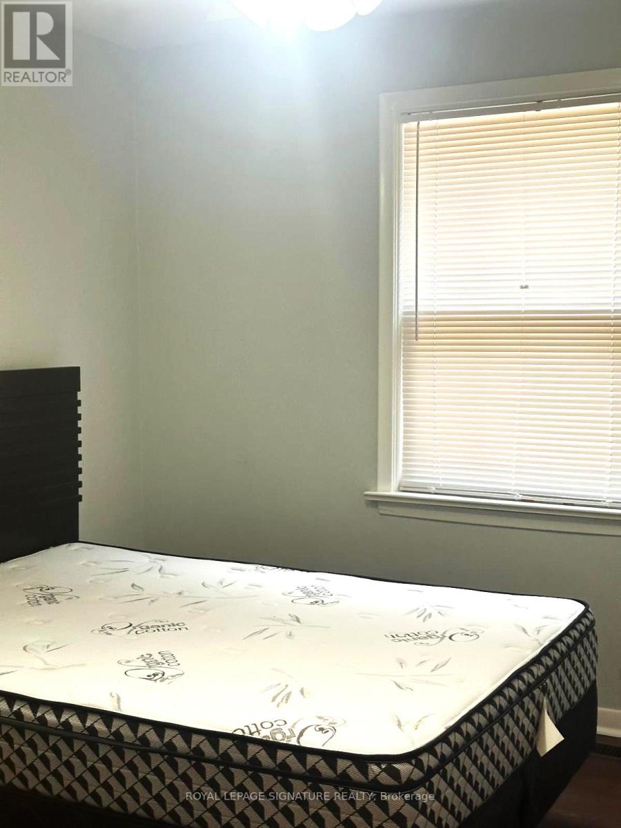 13 Wesley Street, Toronto, Ontario  M8Y 2W4 - Photo 12 - W12564344