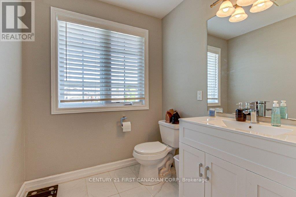 1185 Smithson Court, London North, Ontario  N5X 4P1 - Photo 37 - X12358537