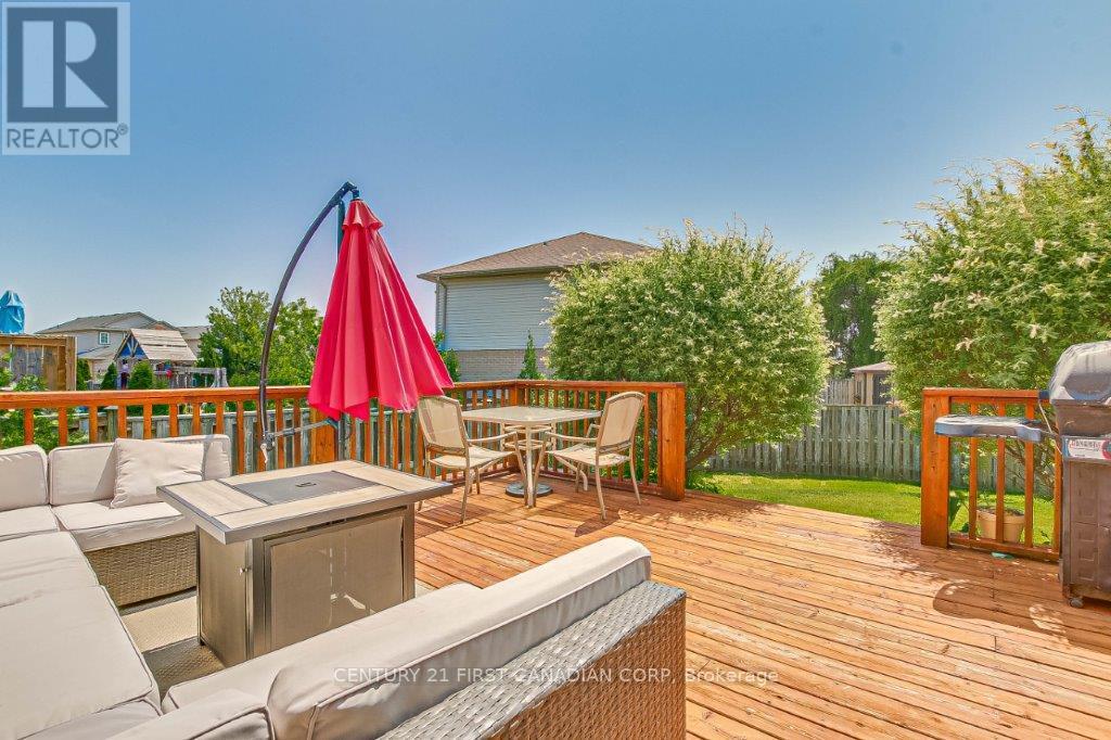 1185 Smithson Court, London North, Ontario  N5X 4P1 - Photo 47 - X12358537