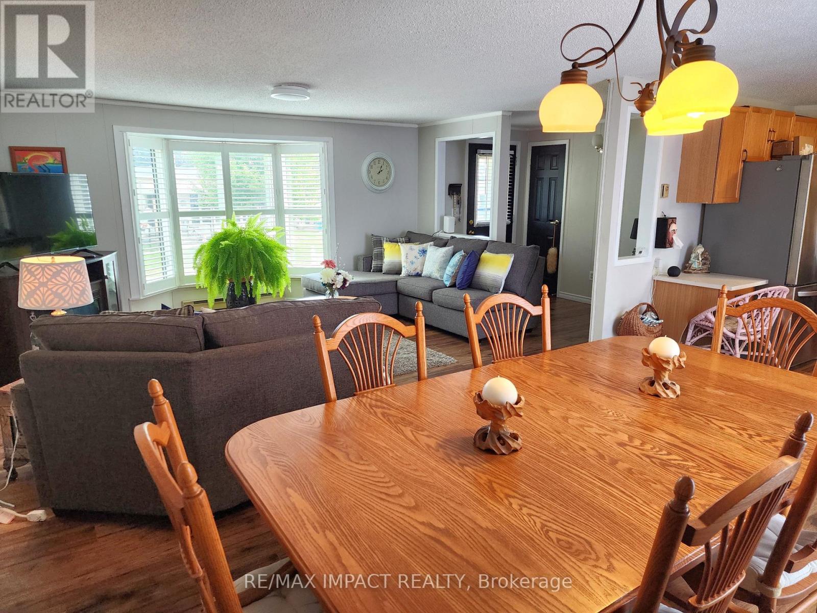 4 Champlain Court, Clarington, Ontario L1B 1A5 - Photo 10 - E12564514