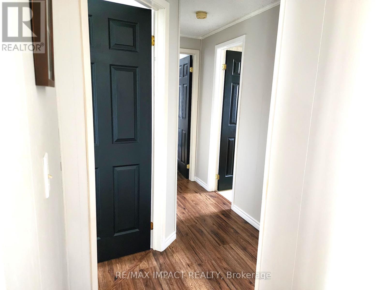 4 Champlain Court, Clarington, Ontario L1B 1A5 - Photo 11 - E12564514