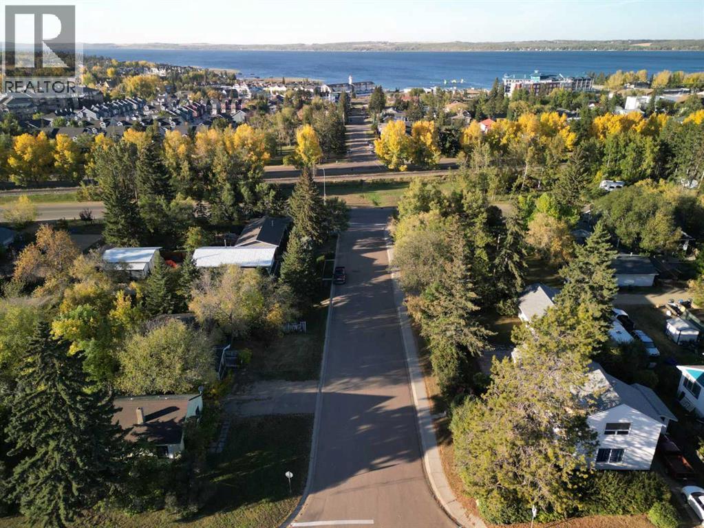 4732 52 Street, Sylvan Lake, Alberta  T4S 1G5 - Photo 12 - A2257726