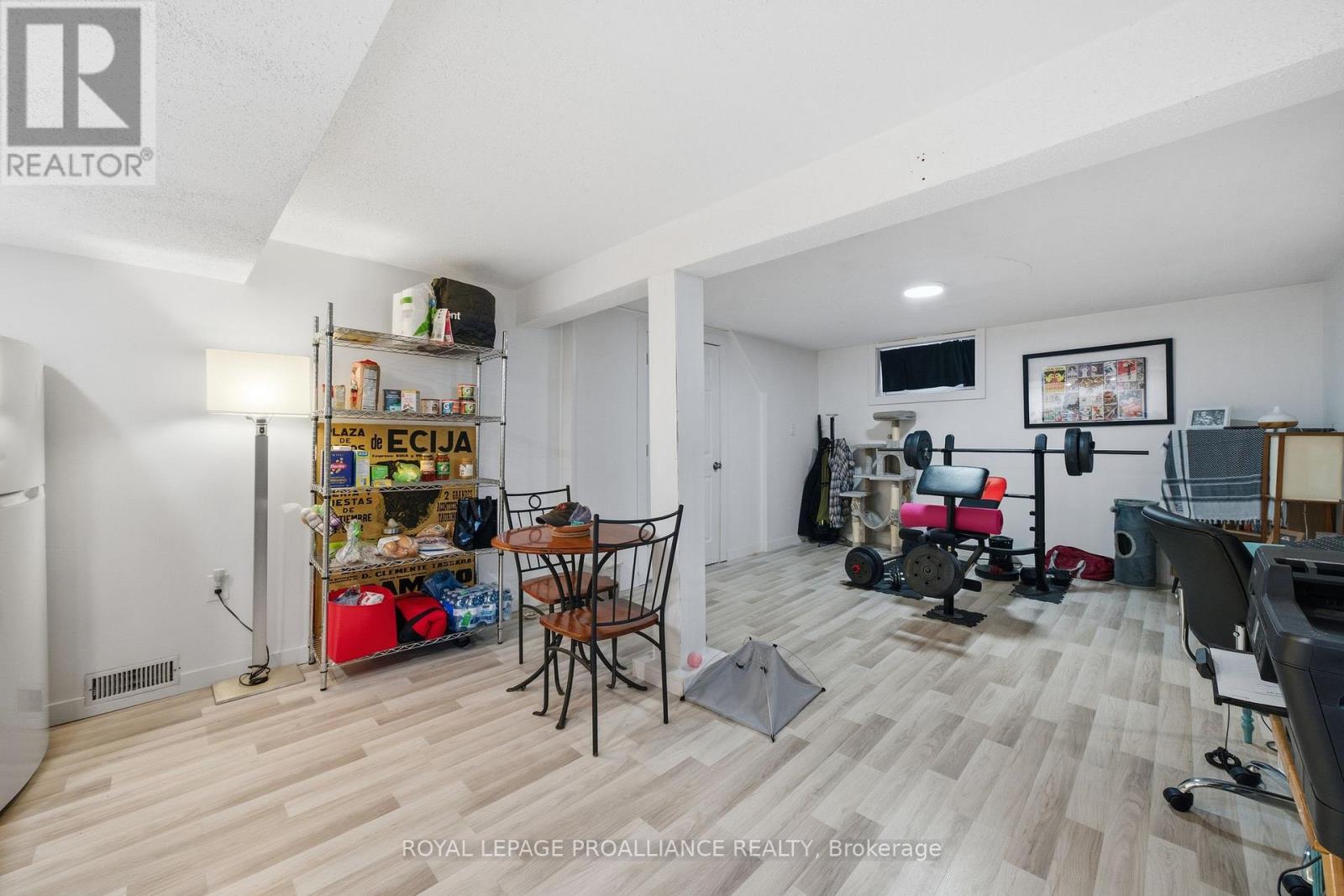 81 Crestview Avenue, Belleville, Ontario K8N 1W6 - Photo 26 - X12564372