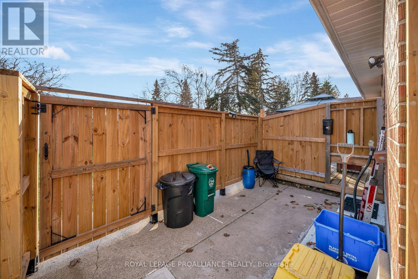 81 Crestview Avenue, Belleville, Ontario K8N 1W6 - Photo 33 - X12564372