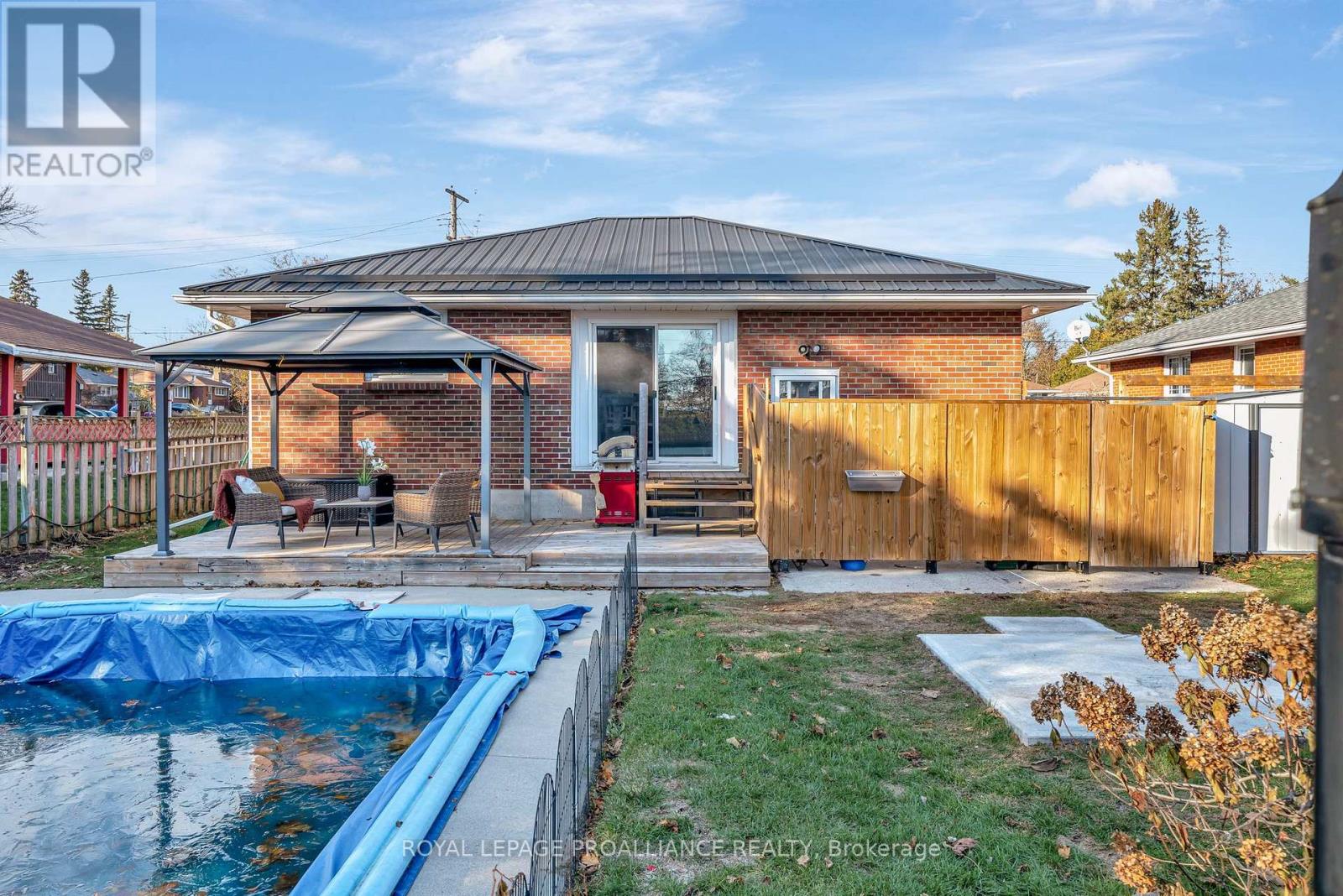 81 Crestview Avenue, Belleville, Ontario K8N 1W6 - Photo 34 - X12564372